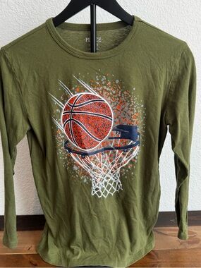 The Children's Place Green Long Sleeve Basketball Tee